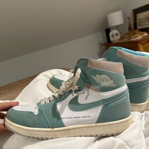 Jordan 1 High OG Men’s Sneakers in ‘Turbo Green’ (SP 19)